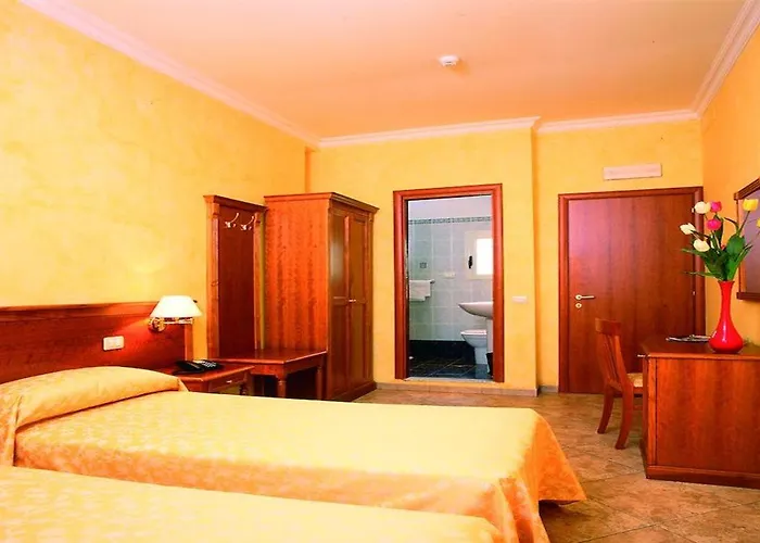 Kriss Hotel
